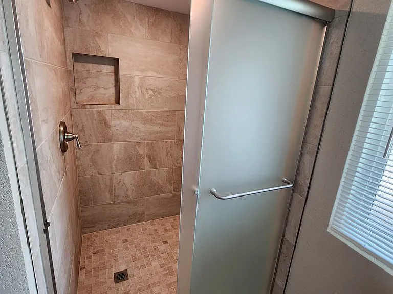 16598 Bernardo Oaks Dr — Photo 10