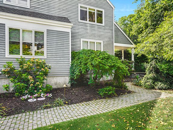 3rd image of 3 Lewiston Court