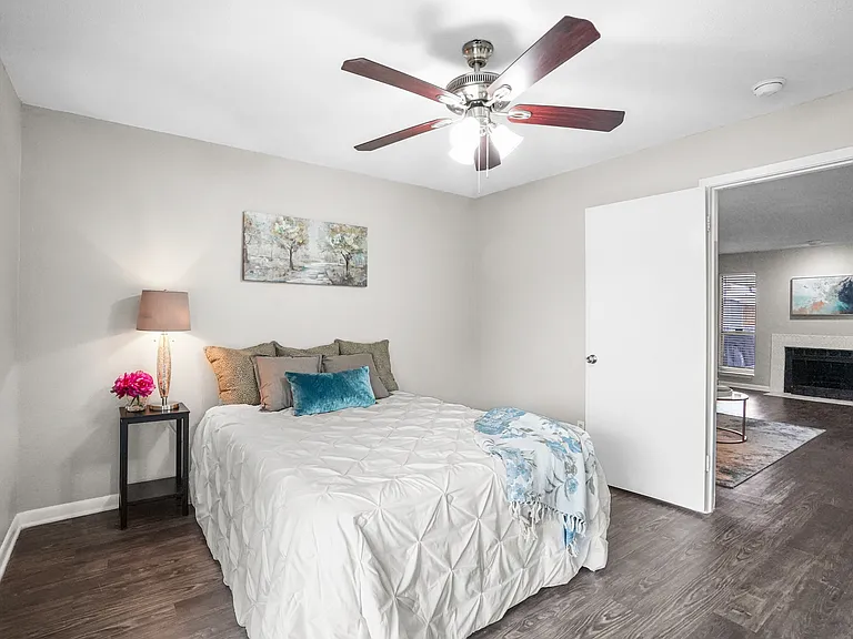 4502 Gaston Ave #319 — Photo 12
