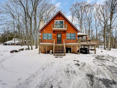 1055 Mountain Top Dr, Lake Ariel, PA, 18436