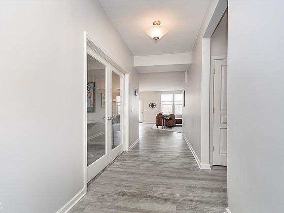 3rd image of 568 Harstad Blvd