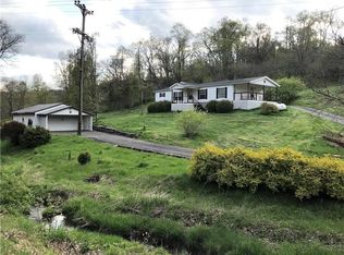 147 Hickory Hollow Rd, Amity, PA 15311