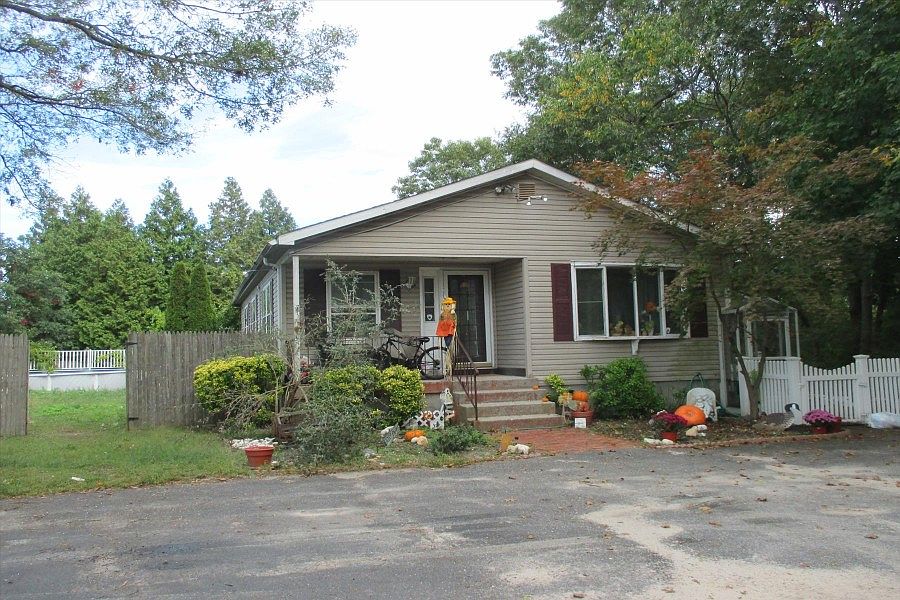 1st image of 43 Vautrin Ave