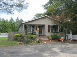 43 Vautrin Ave, Holtsville, NY 11742