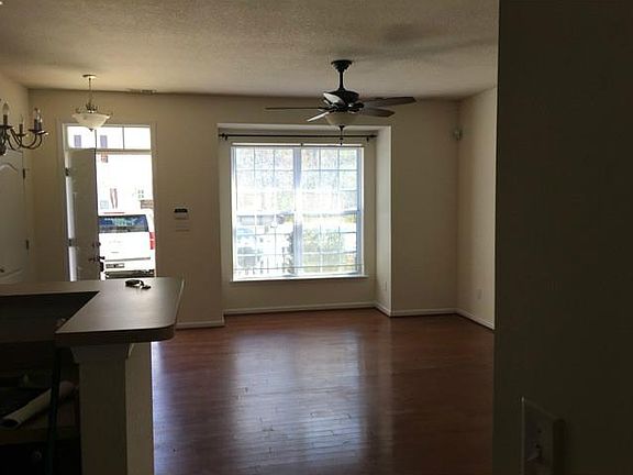 3rd image of 1109 Teton Cir