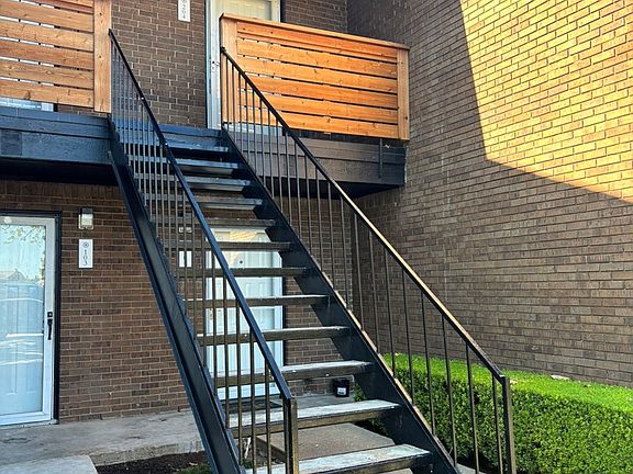 Unit 204 is a 2nd level unit