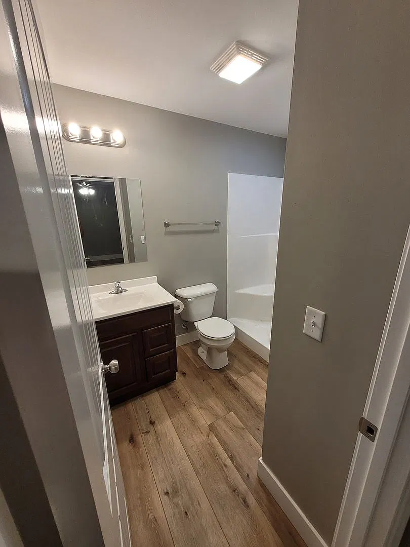 1007 Tyler Street — Photo 3