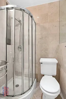 Rented by REAL New York | media 49