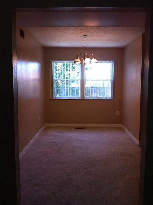 Bridgecrest Estates Condominiums 3137 Roger Williams Dr Bridgeton MO