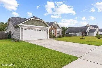 3 bed, 2.0 bath, $1,750 — Photo 2