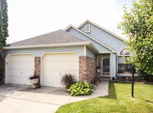 6717 Huntsmen Ct, Indianapolis, IN