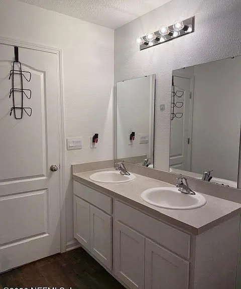 65183 Forest Glen Ln — Photo 18