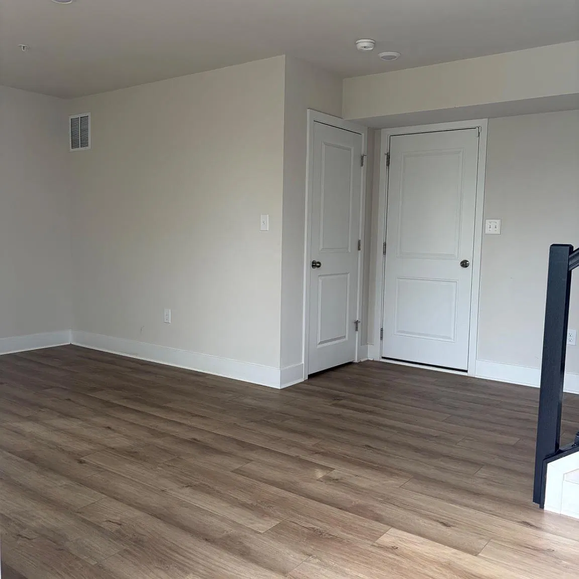 4 bed, 3.5 bath, 1958 sqft, $3,100 — Photo 3