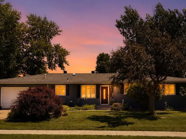 614 N Roosevelt Ave, Madison, SD 57042