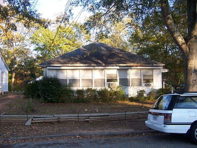 1st image of 30 Powell Pl