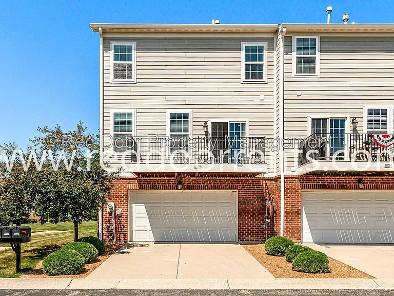 13340 Golden Gate Dr E — Photo 36