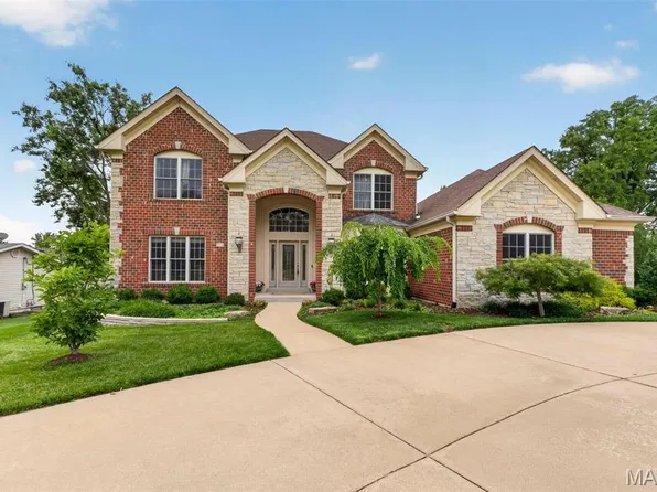 515 Graeser Rd, Saint Louis, MO 63141