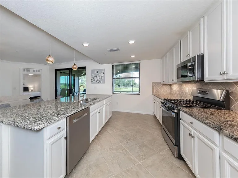 17637 Gawthrop Dr #104 — Photo 15