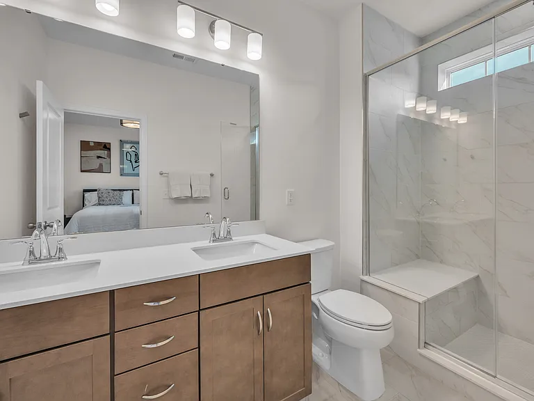 645 District Ct — Photo 10