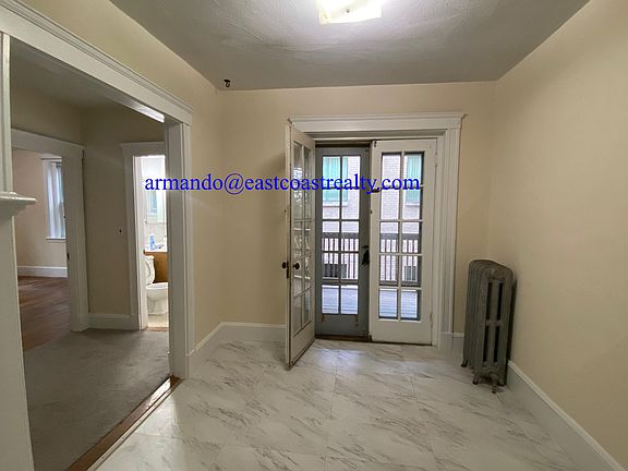4th image of 179 Thomas Burgin Pkwy #11