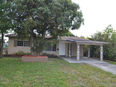 1950 NE 180th St, North Miami Beach, FL, 33162