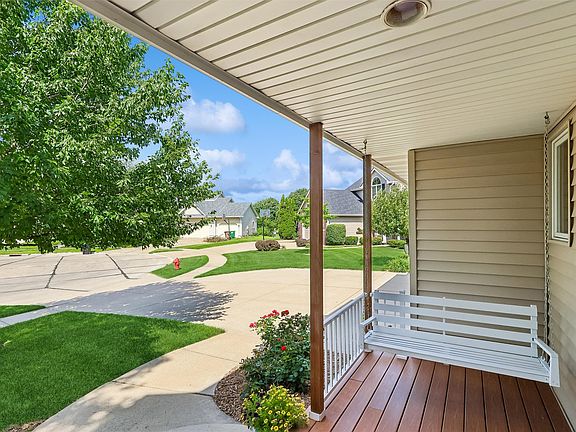 4th image of 1013 Alderwood Ct SW
