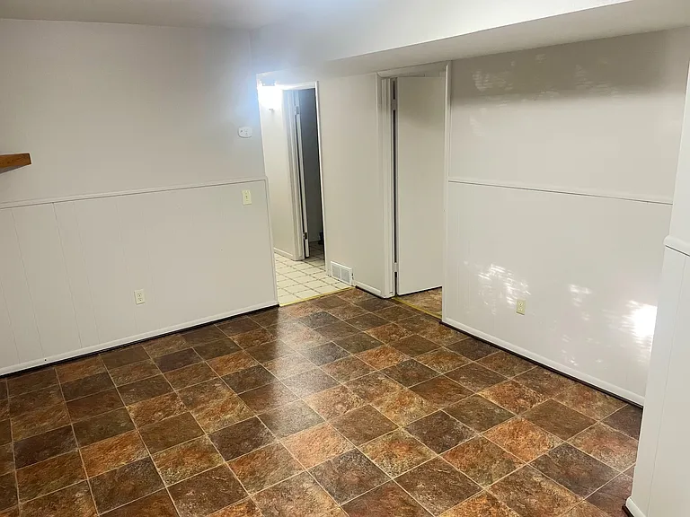 1522 Cameron Dr — Photo 7