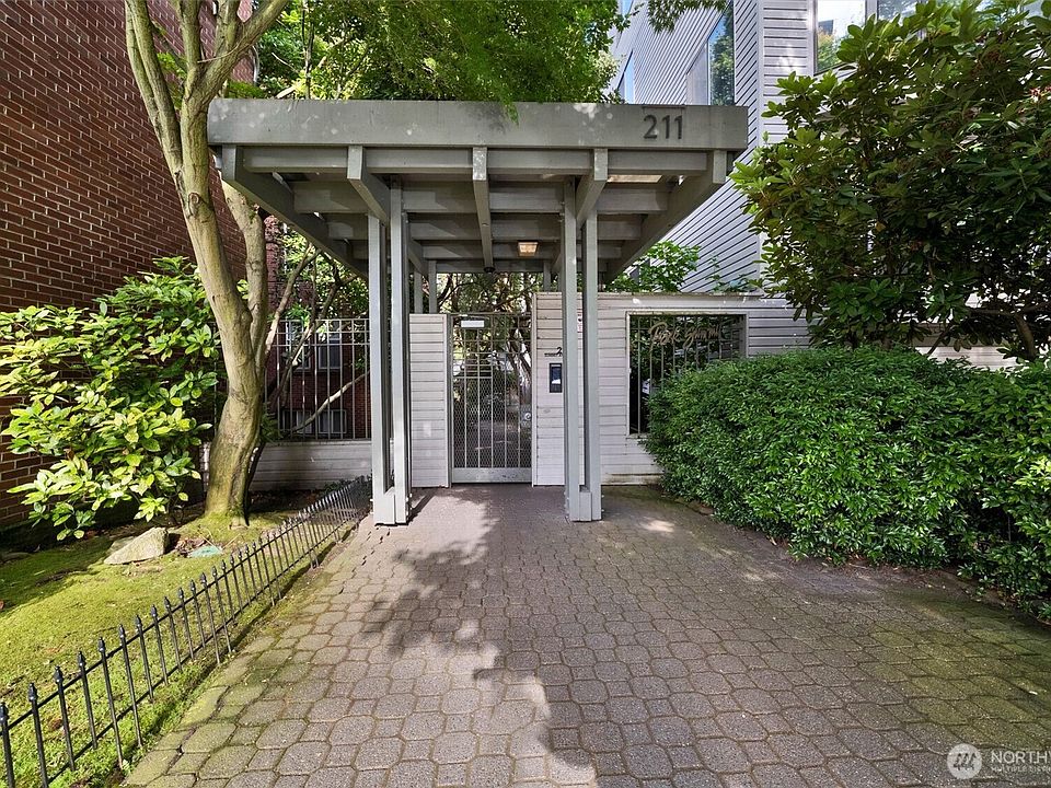 1st image of 211 Summit Avenue E #N305