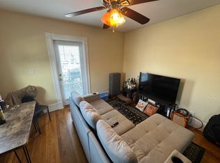 26 White St #2B, Cambridge, MA 02140