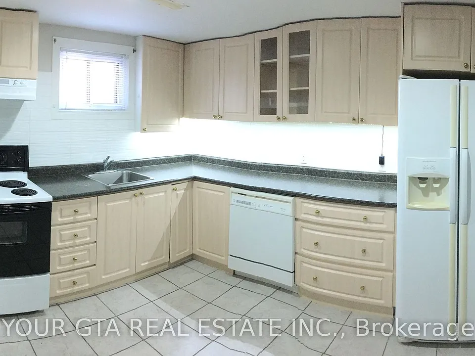 147 Bonham Blvd #LOWER