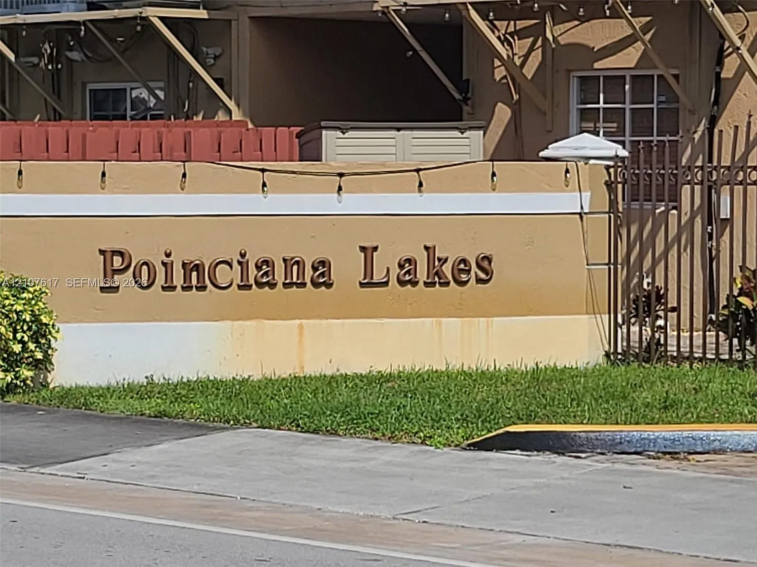 Poinciana Lakes Villas Co — Photo 2