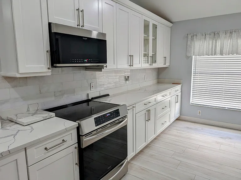 10929 Lake Andover Blvd — Photo 5