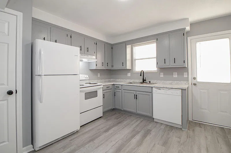 2 bed, 1.5 bath, 1000 sqft, $895 — Photo 4