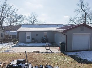 25372 Loon Blvd, Warsaw, MO 65355