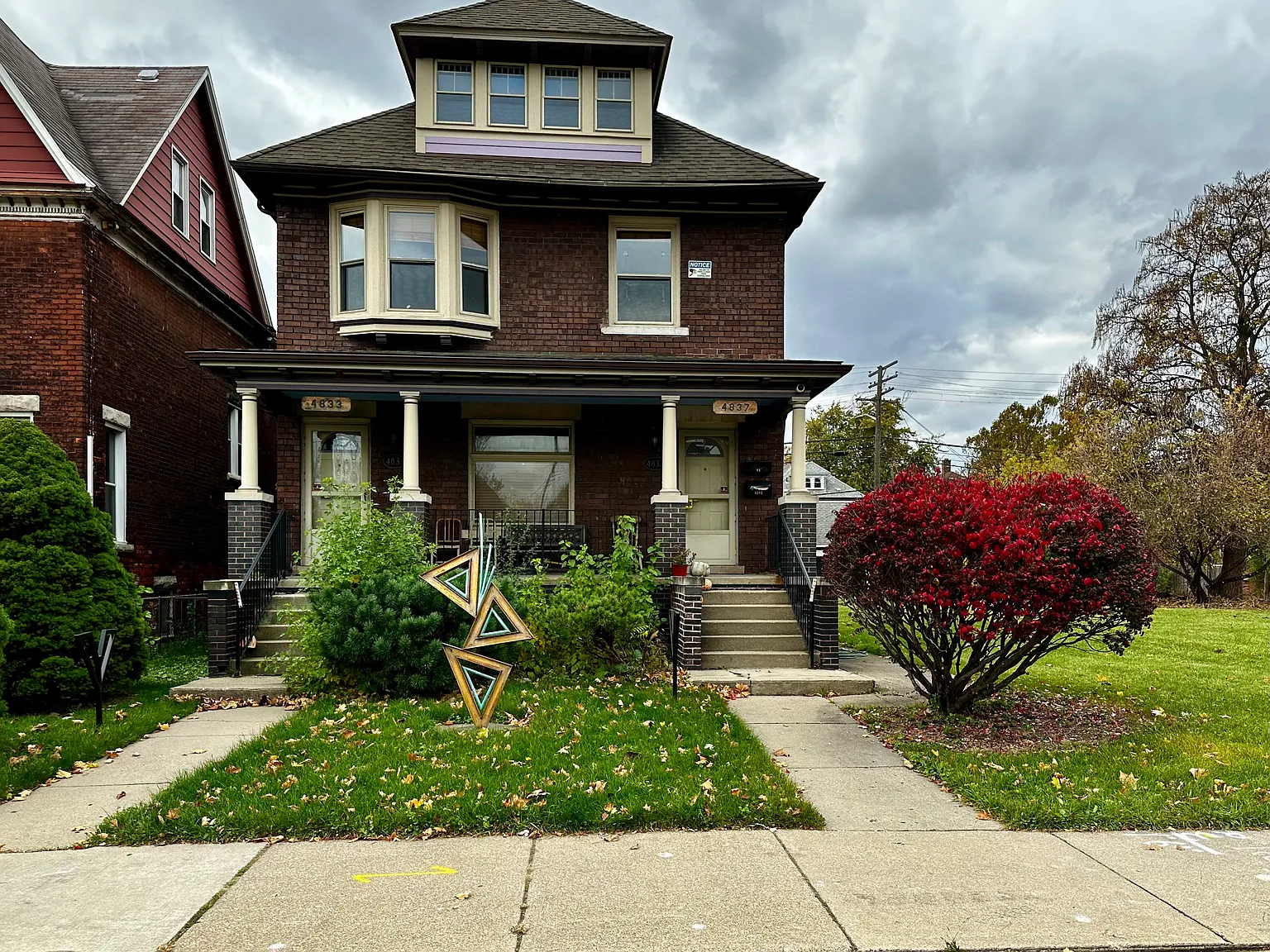 4837 Trumbull St — Photo 1