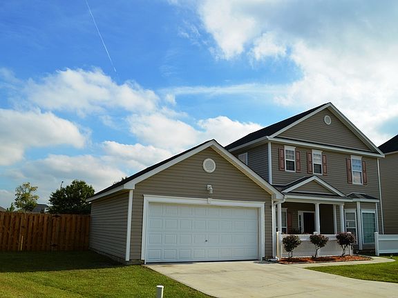 Spacious 2-car garage