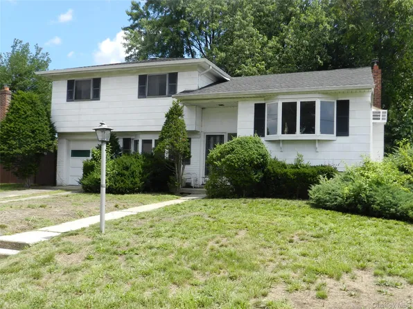 33 W 20th Street, Deer Park, NY 11729