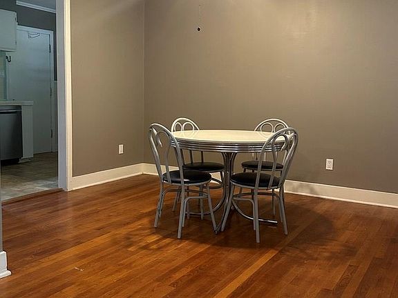 5th image of 1804 Macarthur Dr