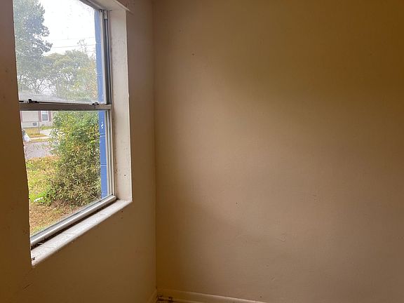 2nd image of 1781 W 3rd St #1