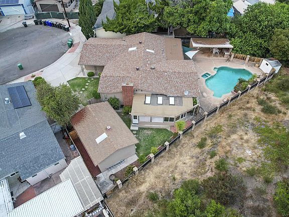 4th image of 5975 Baja Dr