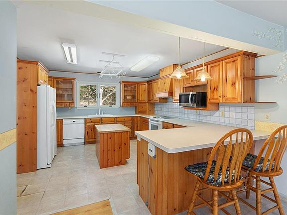 5th image of 7407 Sweetwood Dr