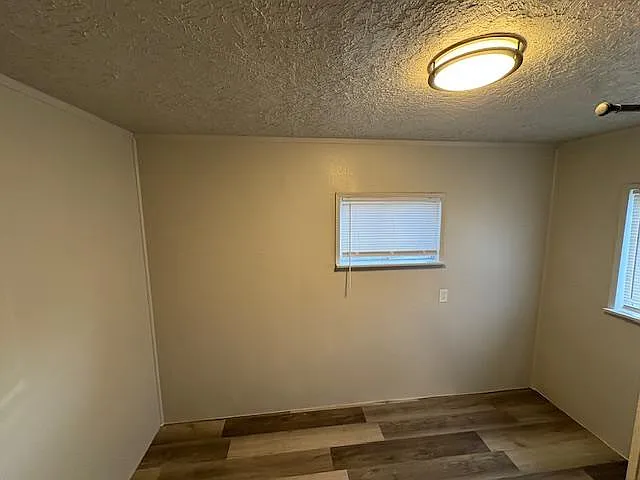 Unit Photo