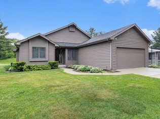 9766 Old Port Cv, Bristol, IN 46507