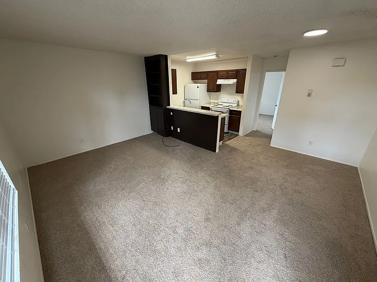 4423 Menlo Ave — Photo 18
