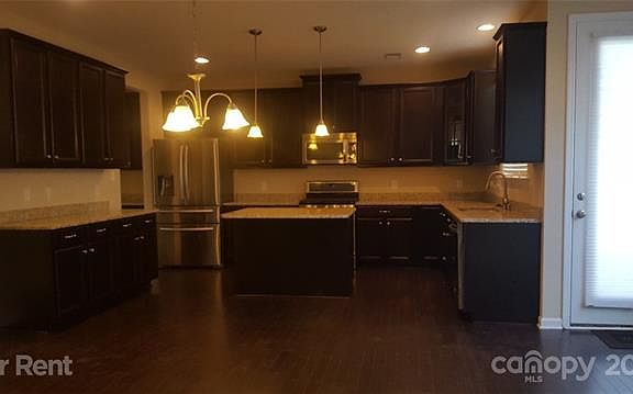 2nd image of 13110 Reunion St