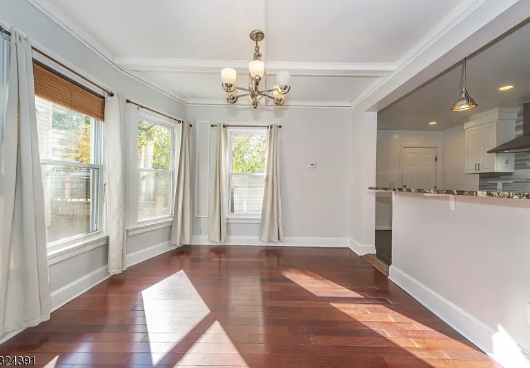 51 Cedar Ave — Photo 4