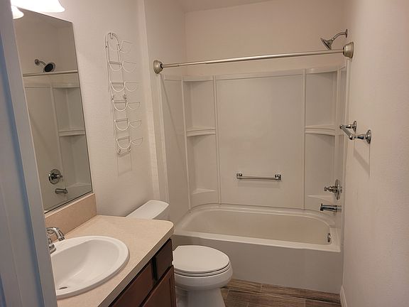 3rd image of 3076 Cordgrass Ct