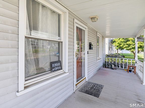 4th image of 157 Fairview Avenue