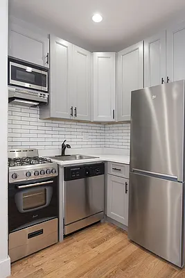 Rented by REAL New York | media 14