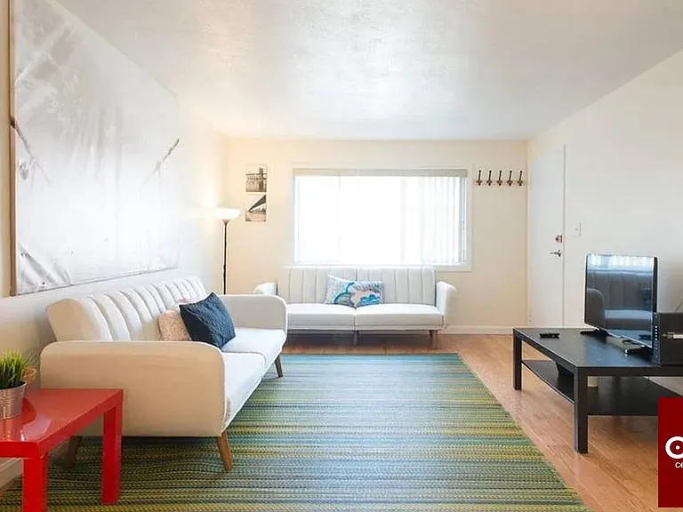77 Thingvalla Ave #2 — Photo 3